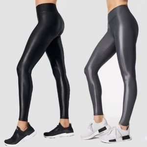 Carbon38 |Takara High Rise Shine Leggings
